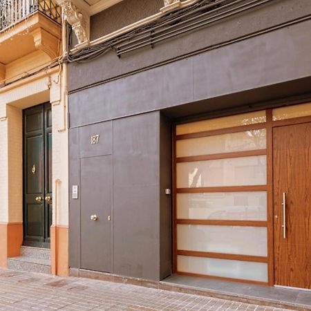 Loft En Badalona Centro Apartment Екстериор снимка