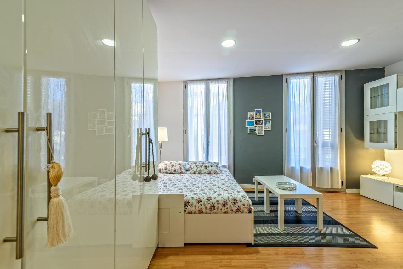 Loft En Badalona Centro Apartment Екстериор снимка