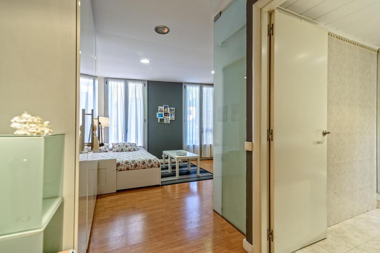 Loft En Badalona Centro Apartment Екстериор снимка